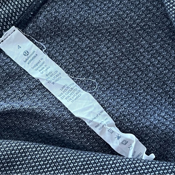 Lululemon Boogie Short Diamond Dot Black & White
Size 4 - Picture 9 of 12